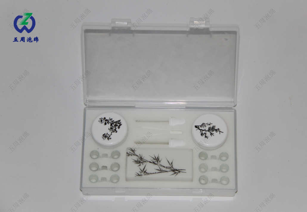 『隱形守護(hù)者』：PU海綿內(nèi)襯如何用柔軟顛覆硬核保護(hù)？